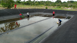The water reservoir is cleaned annually, just before the rainy season when it is almost empty. This 